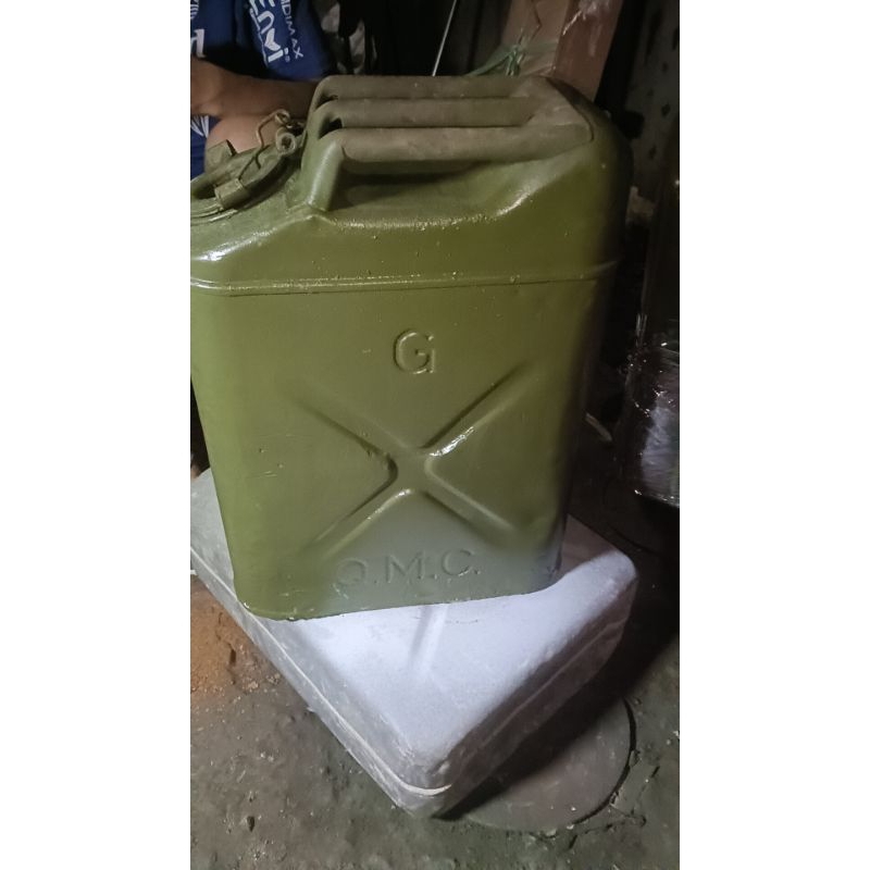 jerigen bensin ORI mobil Jeep Willys cj utility - jerigen ORI US Jeep Willys cj utility