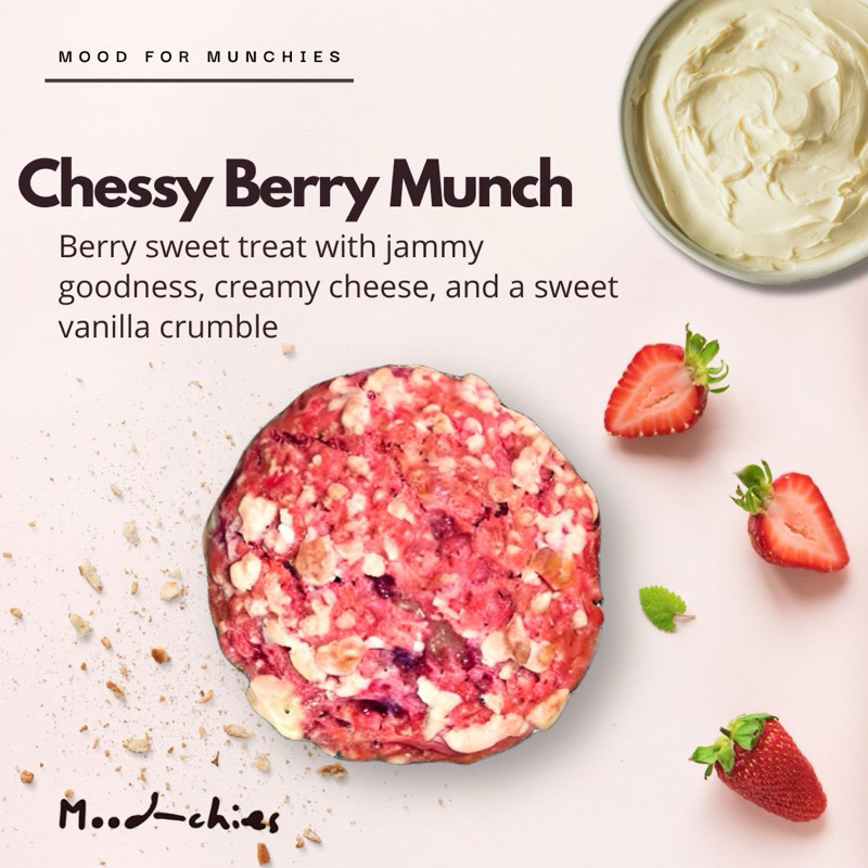 

Soft Thick Premium Cookie Mochi Strawberry Cheesecake NYC Levain Style Tebal dg Selai Strawberry dan Cream Cheese Lumer Cheesy Berry Munch - Moodchies be