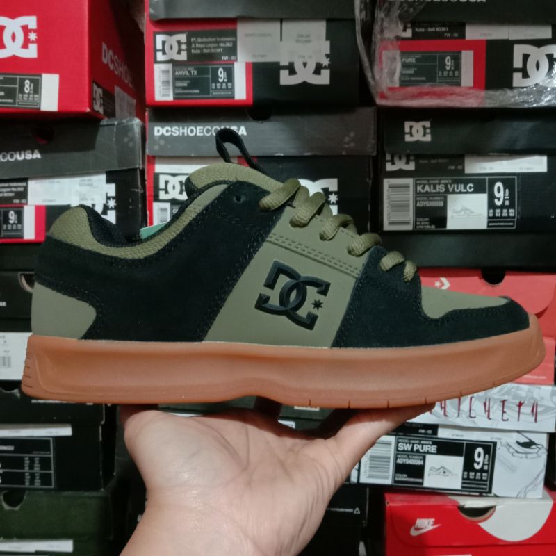 sneakers sepatu pria dc shoes lynx zero