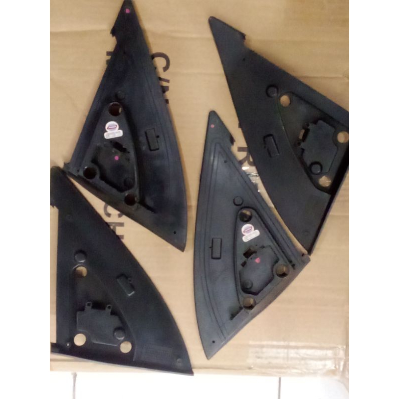 KAKI SPION/KEDUDUKAN KAKI SPION BAGIAN DALAM AVANZA XENIA 2003-2011 ORIGINAL