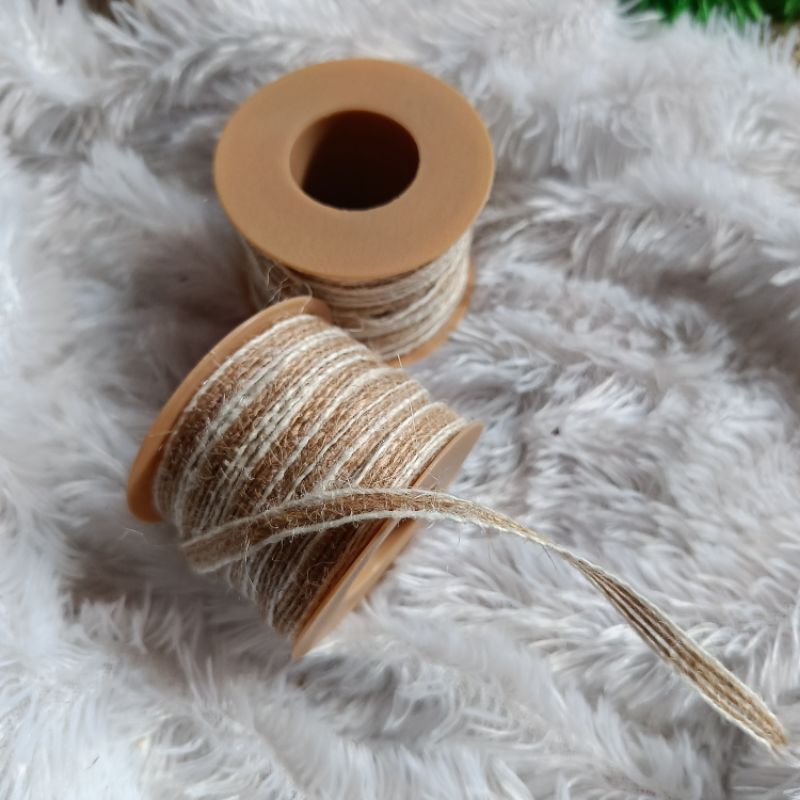 

Pita goni lebar 0,5 cm harga per 1 meter