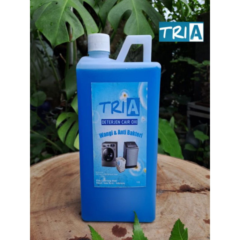 TRIA DETERGEN CAIR 1 LITER