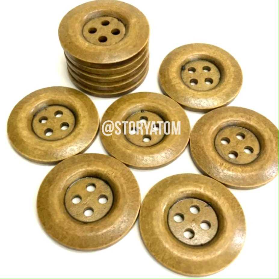 1BIJI - KANCING KAYU BESAR 4 CM  4 LUBANG