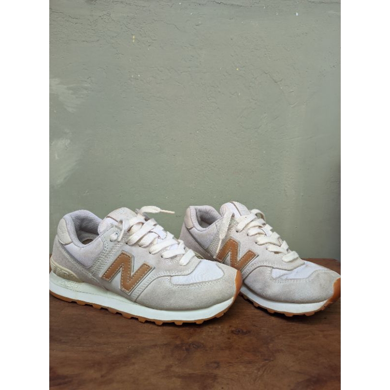 NB 574 Classic SECOND ORI 100% UK 37.5 insol 24 new balance second ori sepatu second original 100%