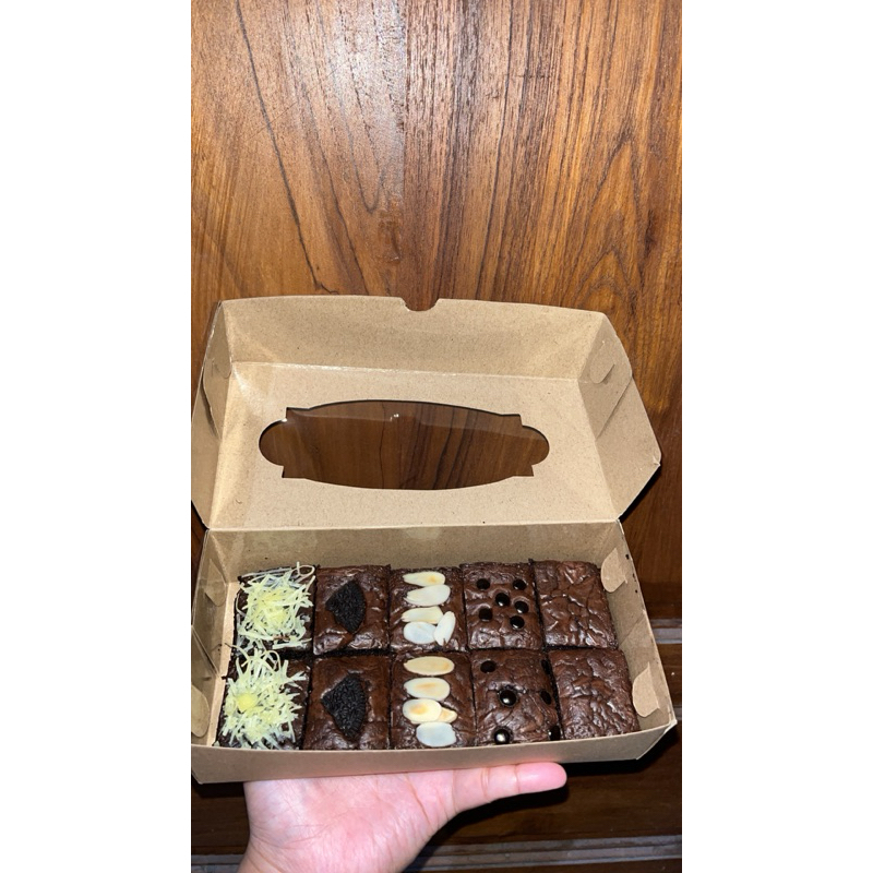 

BROWNIES FUDGY 20x10