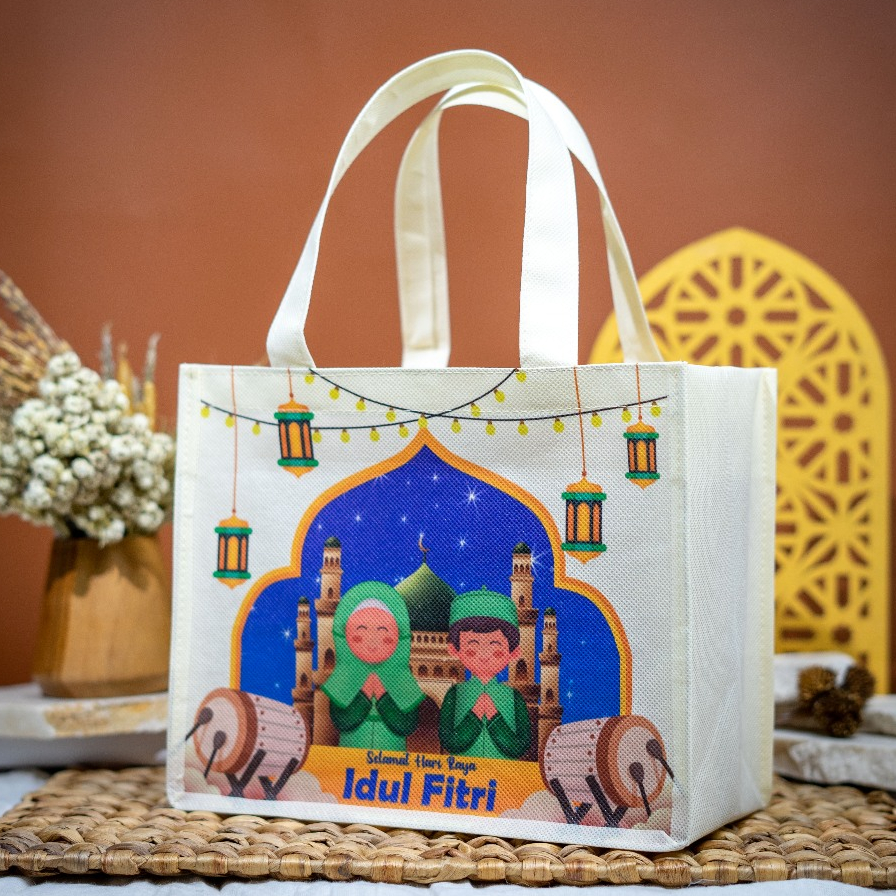 

PREMIUM TAS BINGKISAN KUE LEBARAN UKURAN 20X25 LEBAR 13 tas idul fitri warna cerah