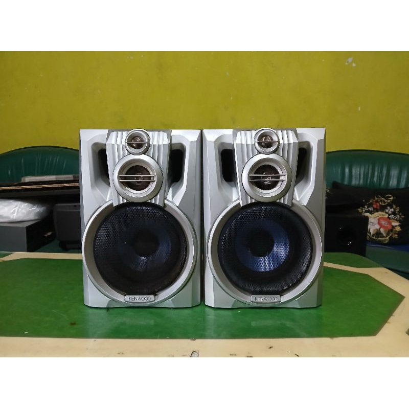 Sepasang Speaker Bookshelf Kenwood Original