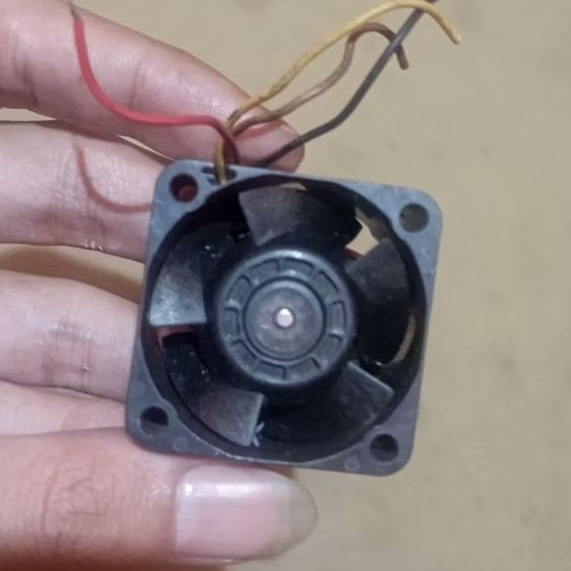 SanAce Kipas 12Volt high speed 4x4 1,3A Tebal 2,8cm. kipas 4x4cm, SanAce Sanyo Denki, bekas/second