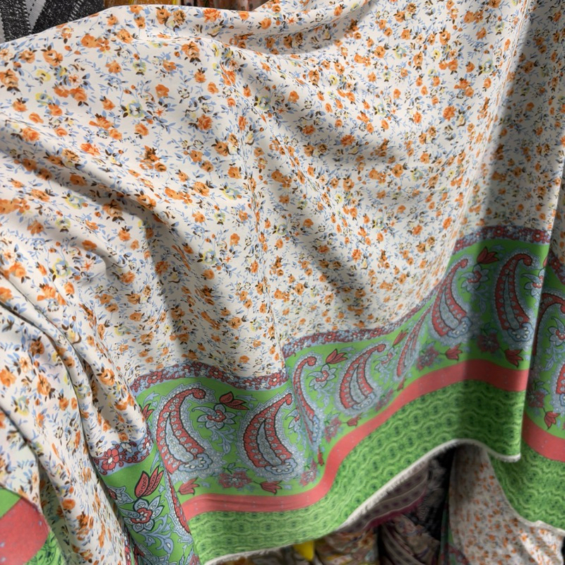 kain zara silk premium - kain zara silk motif - kain motif premium - kain motif pinggir - kain meter