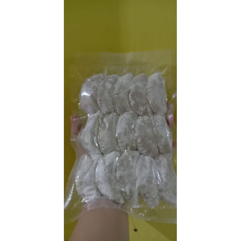 

CIRENG ISI CHILLI OIL (ISI AYAM DAN BASO 15PCS)