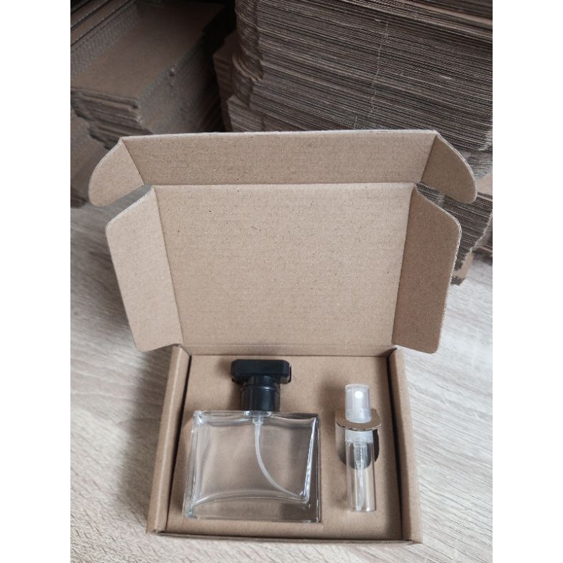 

Rapibox Box Parfum Khusus COCO CHANEL 50ML + SPRAY 3ML X1 E-Flute