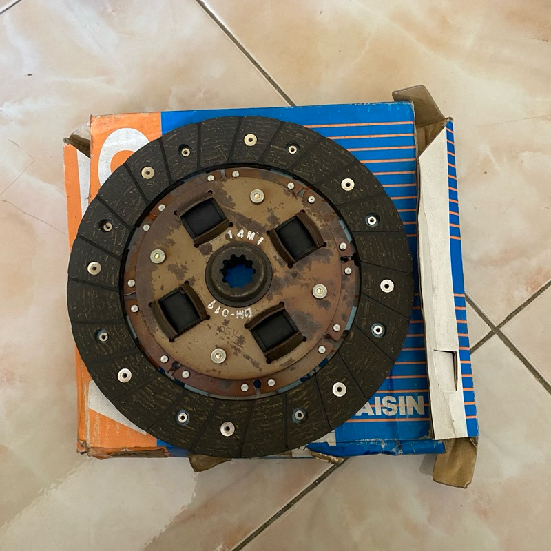 READY Kampas Kopling/ Clutch Disc Colt T120 merk AISIN