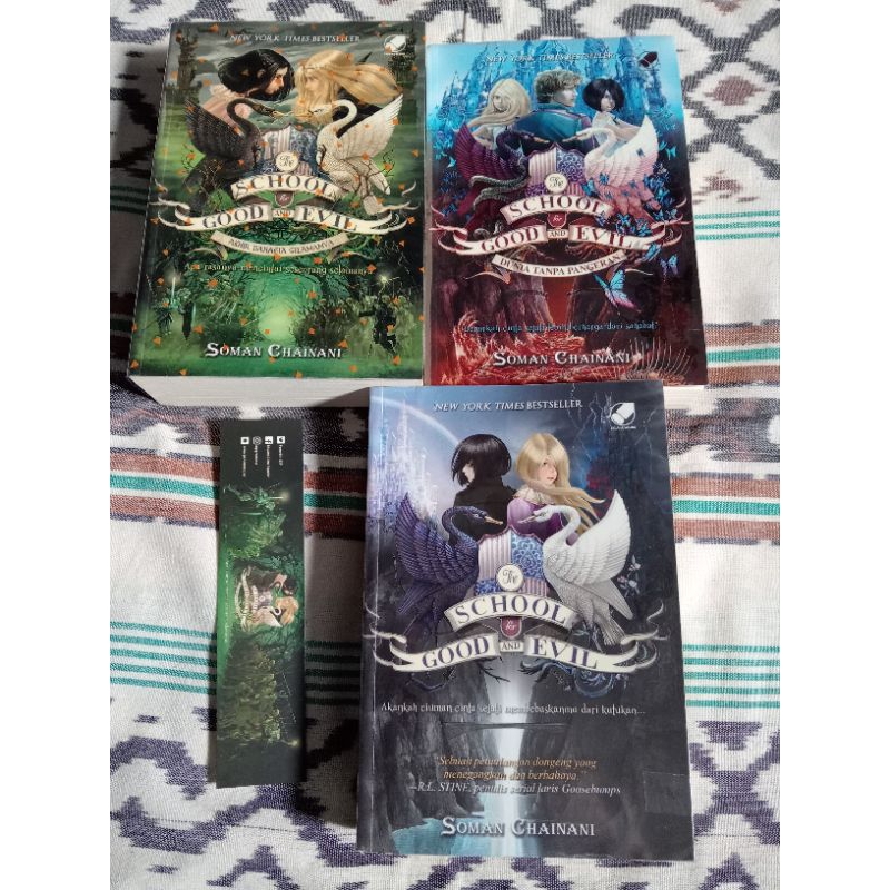 preloved novel school for good and evil 1-3 set