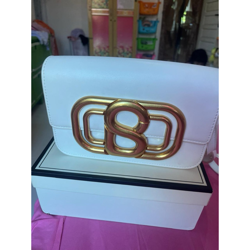 preloved Briana bag Buttonscarves