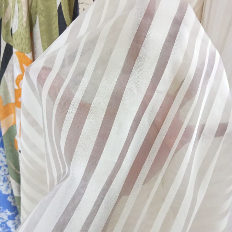 Kain - Kain Organza Uragiri - Kain Organza Kaca - Kain Meteran Dzb | Harga Per Setengah Meter