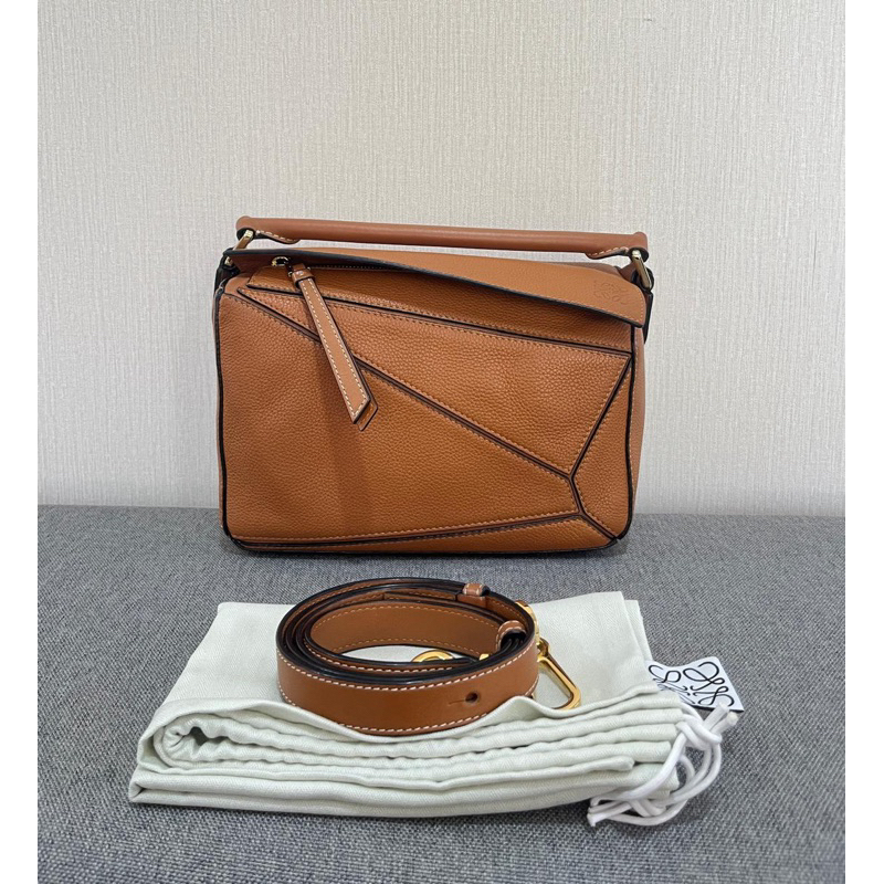 TAS LOEWE PRELOVED AUTH