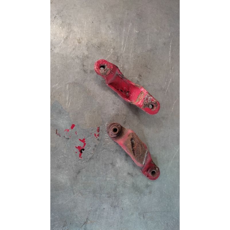 dudukan panel dada ori c70