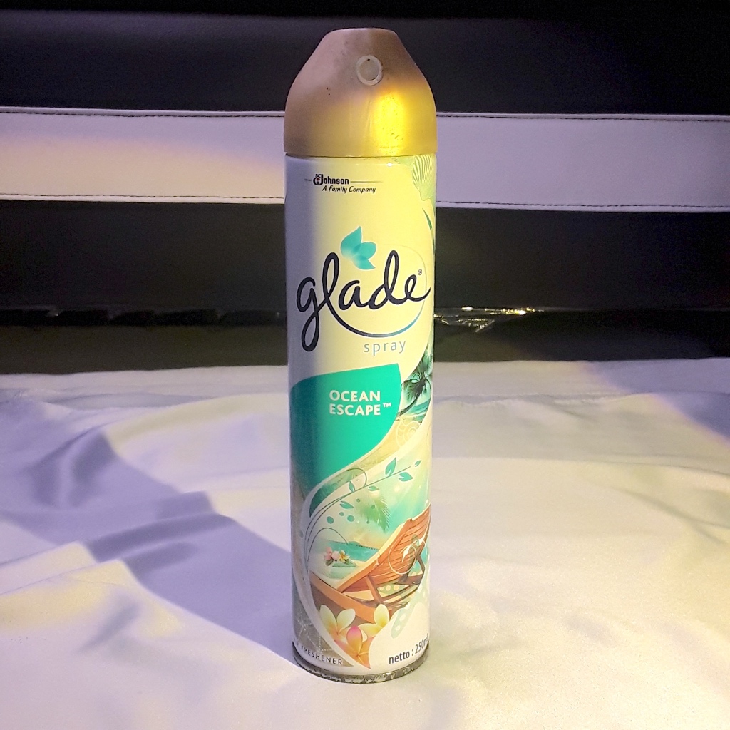 

Pengharum Ruangan Glade Spray Ocean Escape Air Freshener