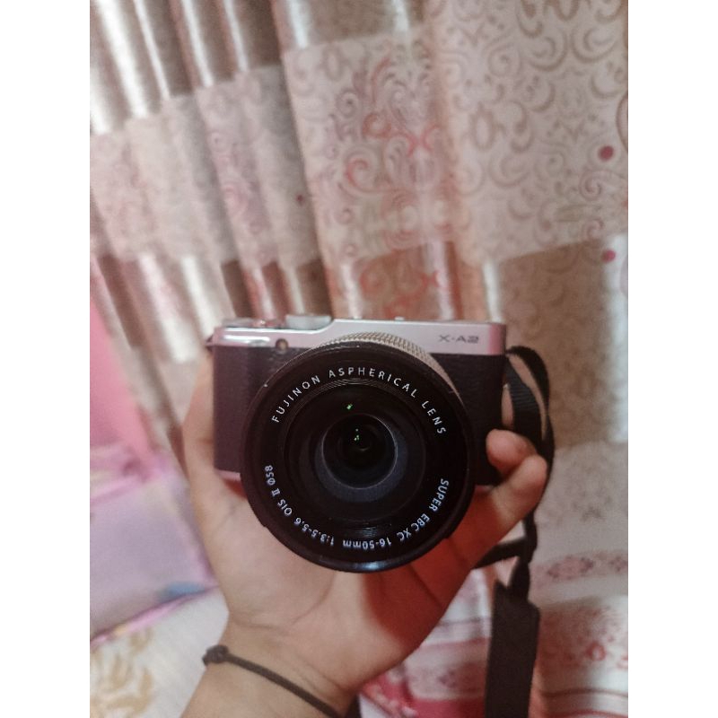 Kamera Mirrorless Fujifilm XA2 Second Bekas