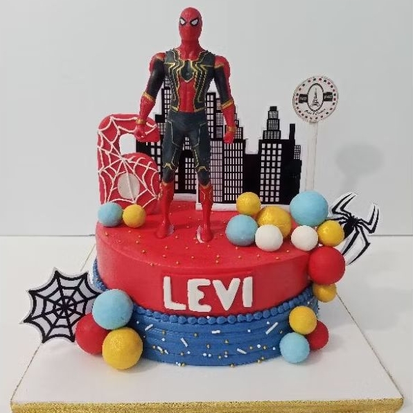 

Spiderman cake/Spiderman cakes