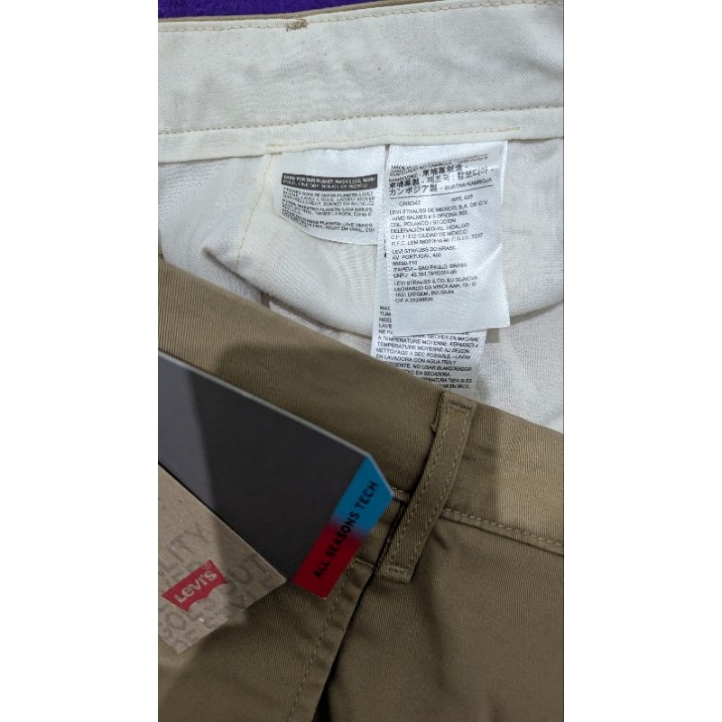 LEVIS CHINOS original size 34 NEW