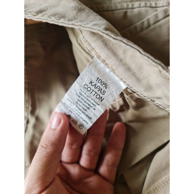 Celana Chino Pendek Camel Active