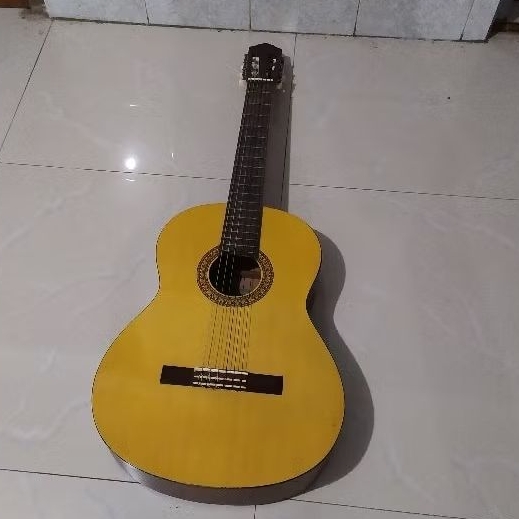 Yamaha C315 Gitar Original Bekas