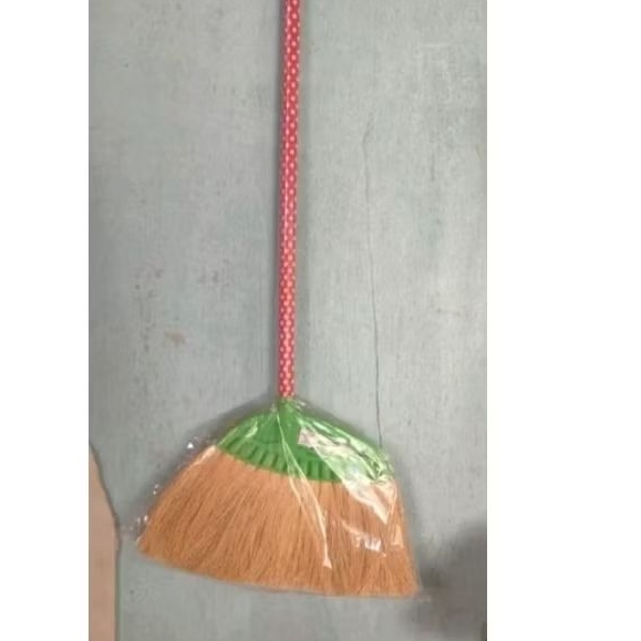 sapu serabut kelapa/sapu tepes