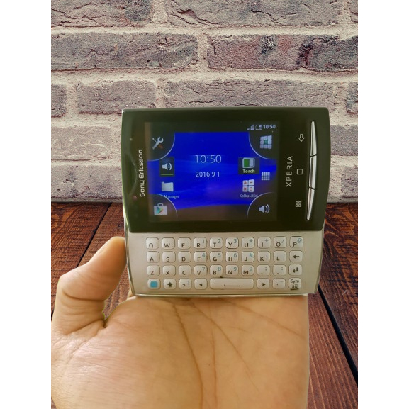 HP Jadul Sony Ericsson U20i / Sony Ericsson U20i Slide