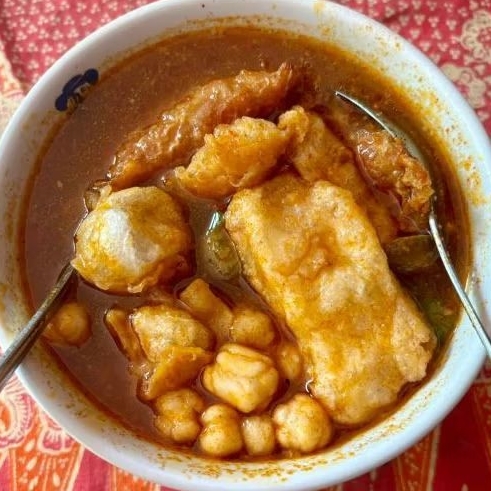 

PANGSIT KUAH PEDAS
