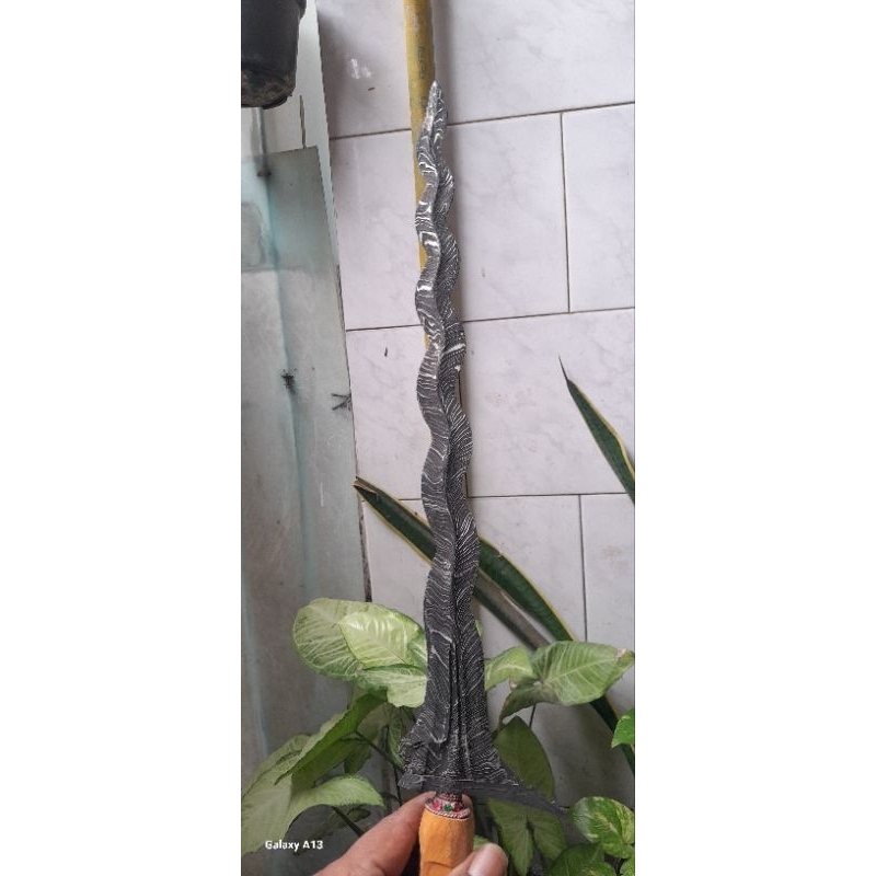 keris sangkelat luk 13