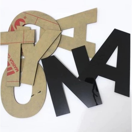 Huruf Akrilik 20-30 cm tebal 2mm