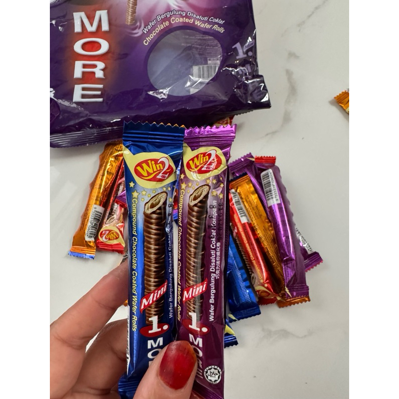 

Snack Malaysia One More Win2 Coklat harga perpcs
