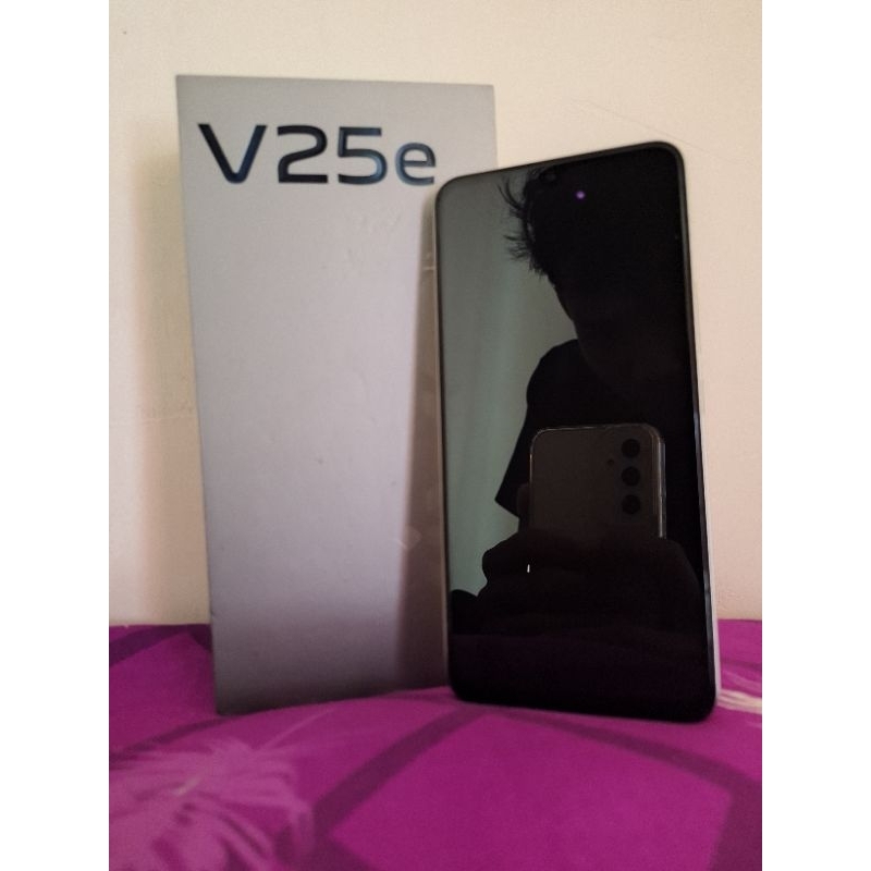 Vivo V25e (8/256)