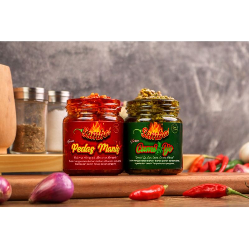 

PAKET 2 SAMBAL DAPUR AMBU, sambal pedas manis / sambal cumi ijo, kemasan botol kaca 200 gr