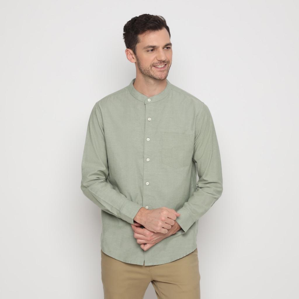 UNIQLO Kemeja Warna Sage Polos Kerah Shanghai Lengan Panjang Pria Dewasa Slimfit Bahan Katun Twill