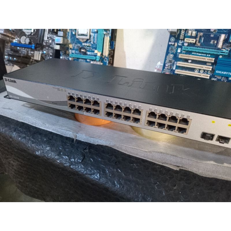 switch hub 24 port + 2 sfp Dlink DGS 1212 26
