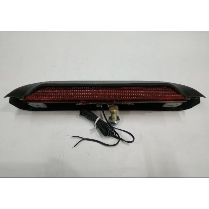 3rd brake lamp lampu rem stop kaca belakang tempel mobil Innova