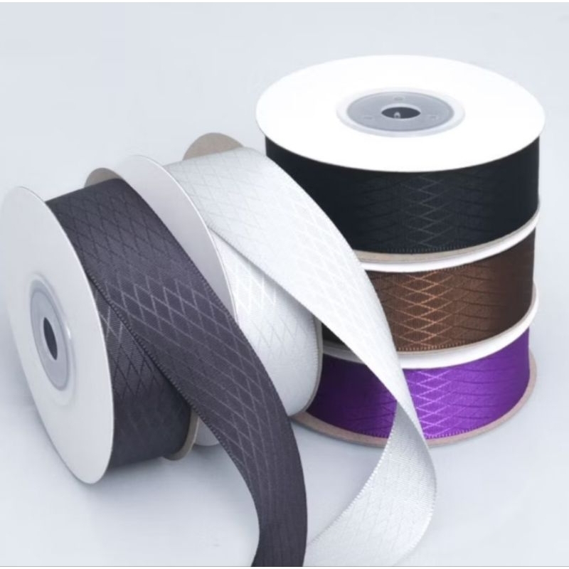 

Pita Korea 161 size 2,5 cm per 1 yard (90 cm)