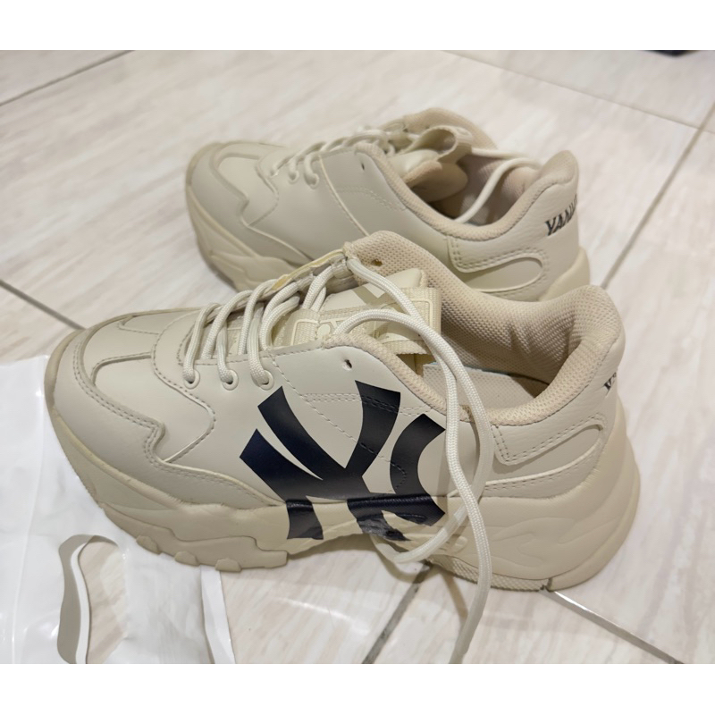 Sepatu MLB YANKEES