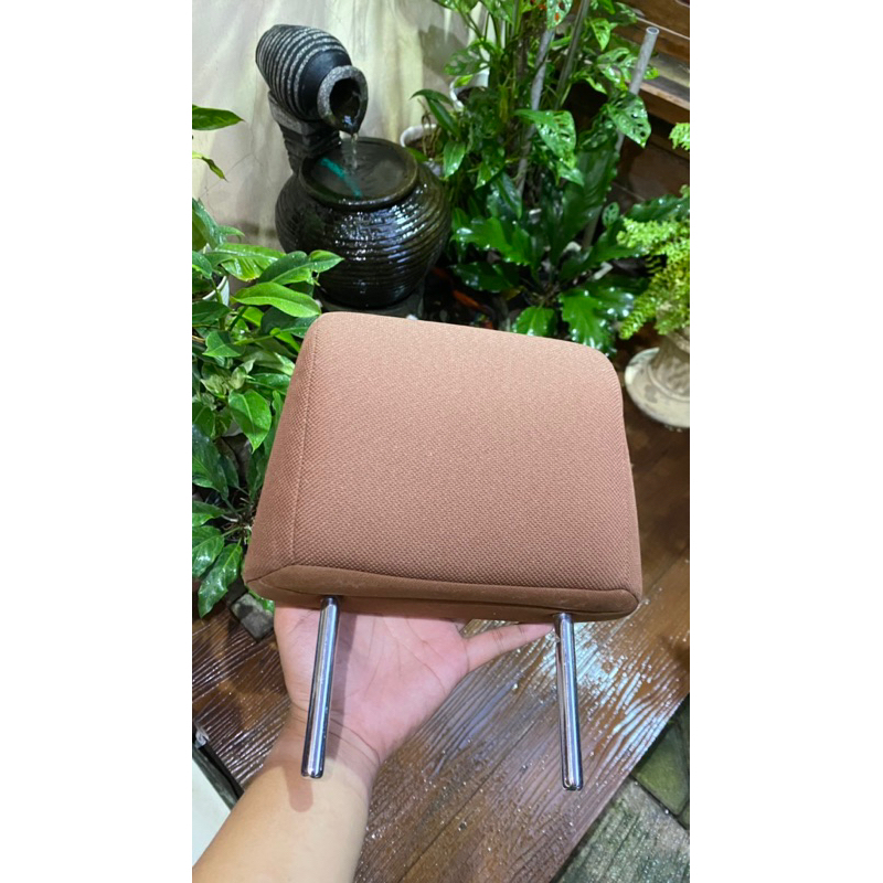 Headrest jok Toyota Innova Reborn Copotan Original
