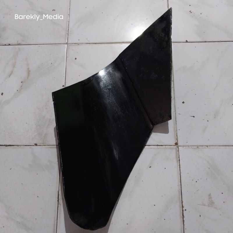 Daun singkal G600 tracktor bajak sawah