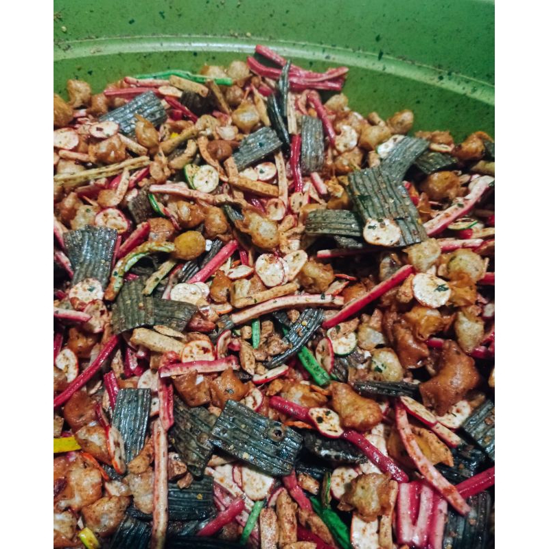 

seblak mix pedas gurih & renyah daun jeruk ( 5 parian kerupuk )
