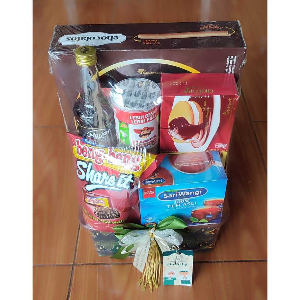 

Parcel lebaran paket B.6.4, Hampers Idul Fitri free kartu ucapan, Hantaran lebaran