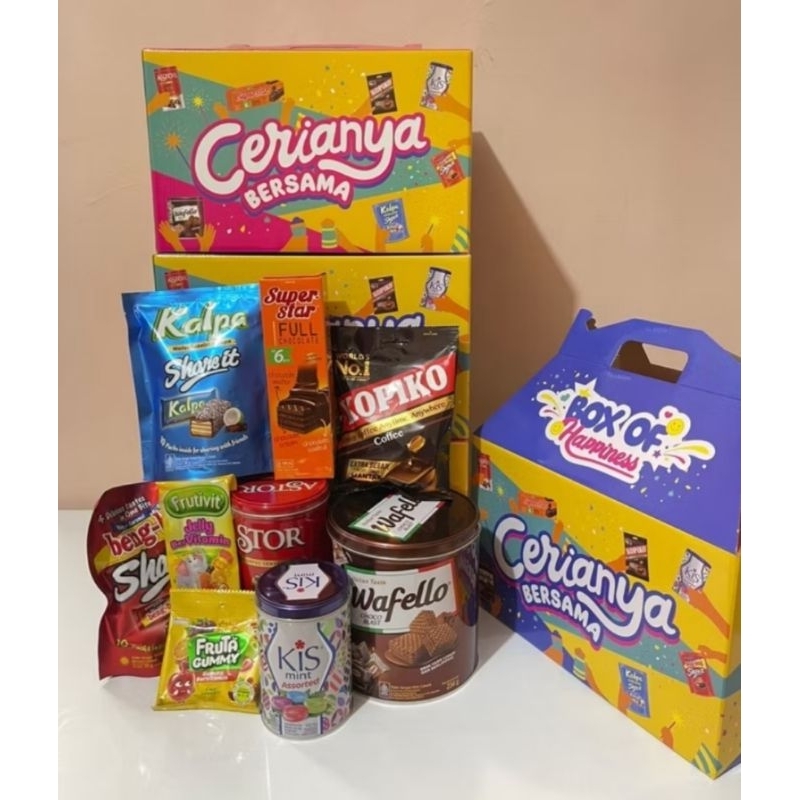 

Mayora box of hampers Ada 9 isi