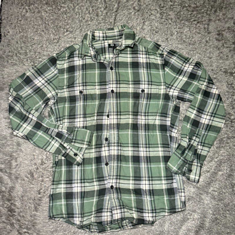 Kemeja Flanel uniqlo hijau