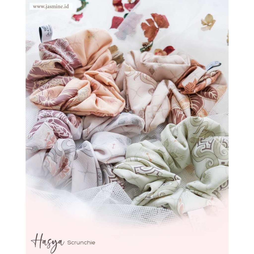 Scrunchie Jasmine By Lidia Hadiwinoto