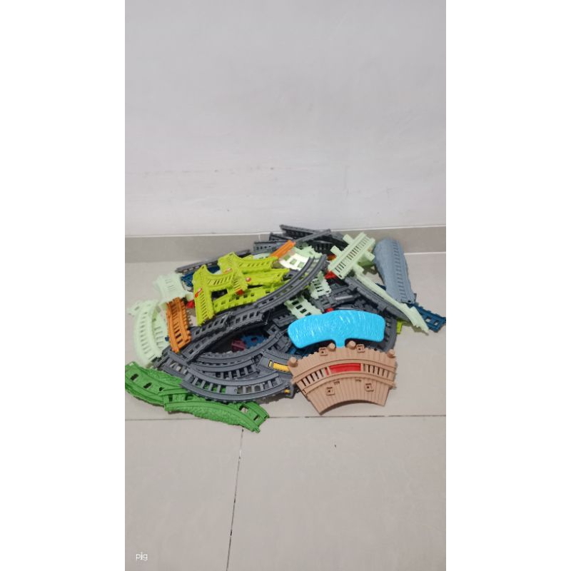 track Thomas and friends trackmaster