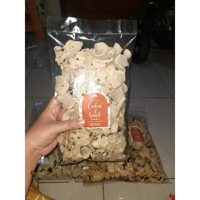

Basreng koin Chili Oil daun jeruk