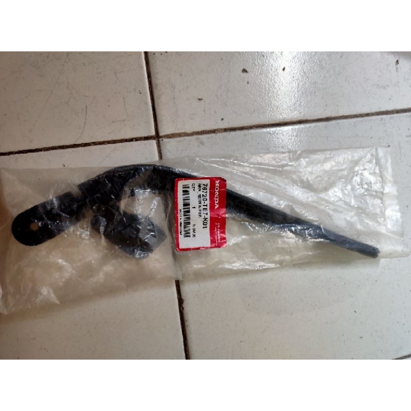 Arm wiper batang wiper belakang Honda Mobilio 2014-2021 original